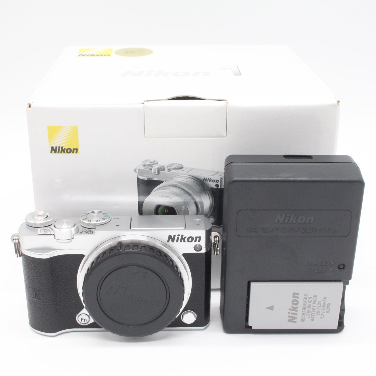 902 shots! Comes with a nice original box! ■Superb Product■ Nikon Nikon 1 J5 Body Silver