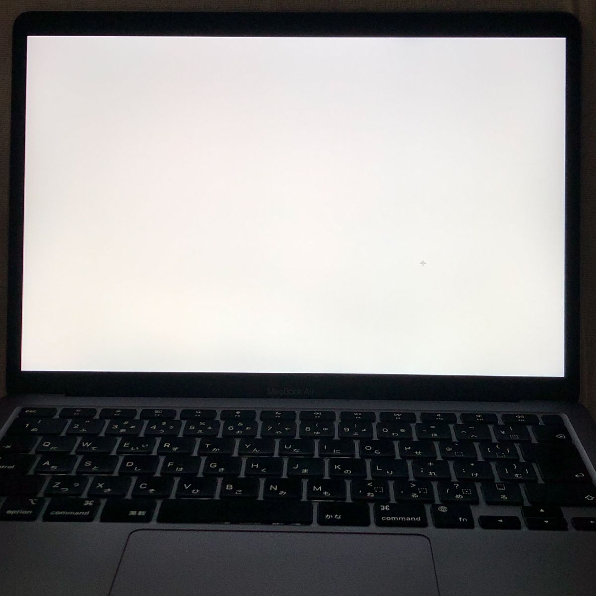 ジャンク MacBook Air M1 2020 画面色異常 - メルカリ