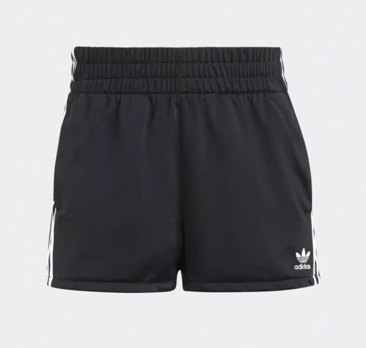 アディダス オリジナル アディカラー ショートパンツ IB7426 6,390円