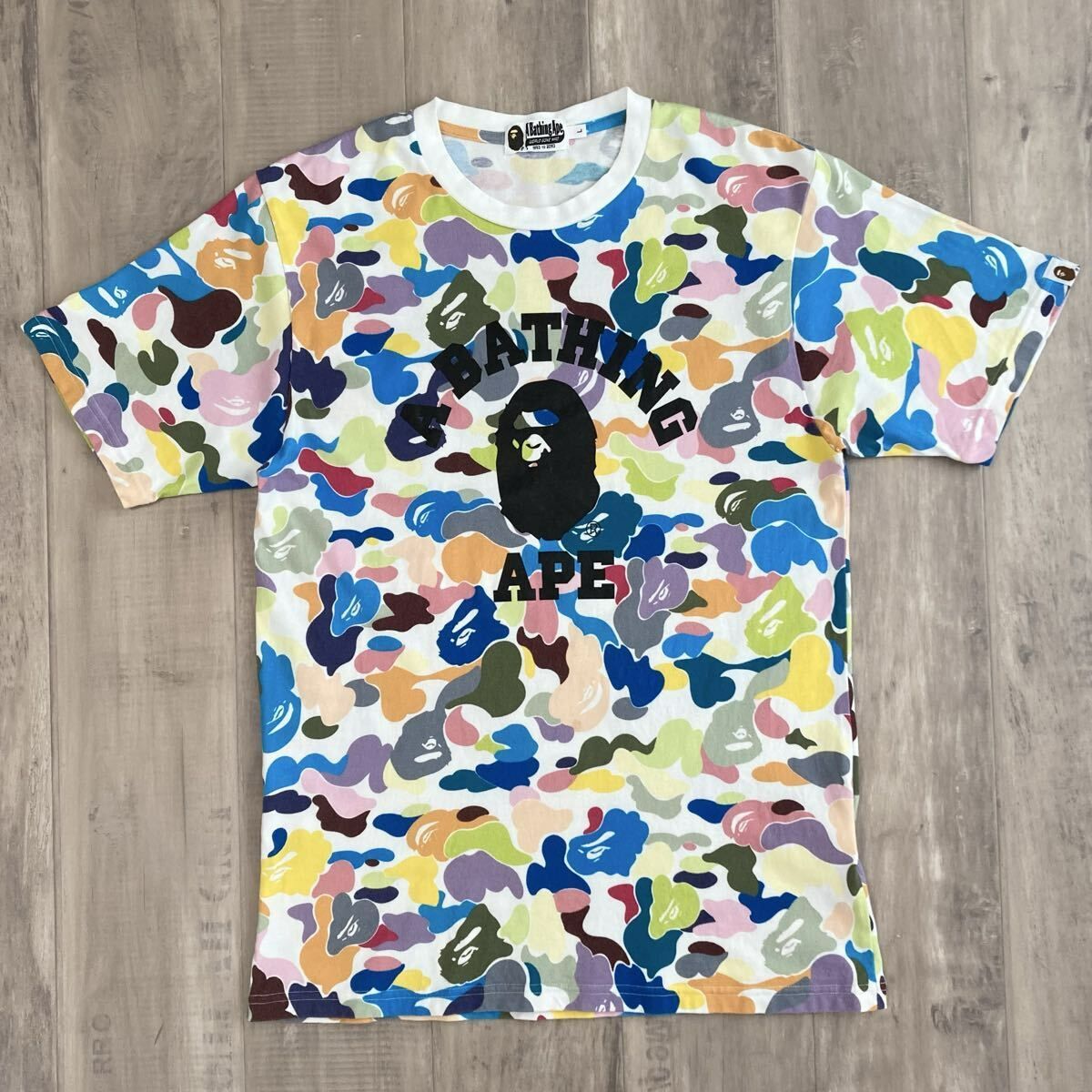 Multi Camo カレッジロゴ Tシャツ Lサイズ a bathing ape BAPE CAMO エイプ ベイプ アベイシングエイプ 迷彩 マルチカモ y7144