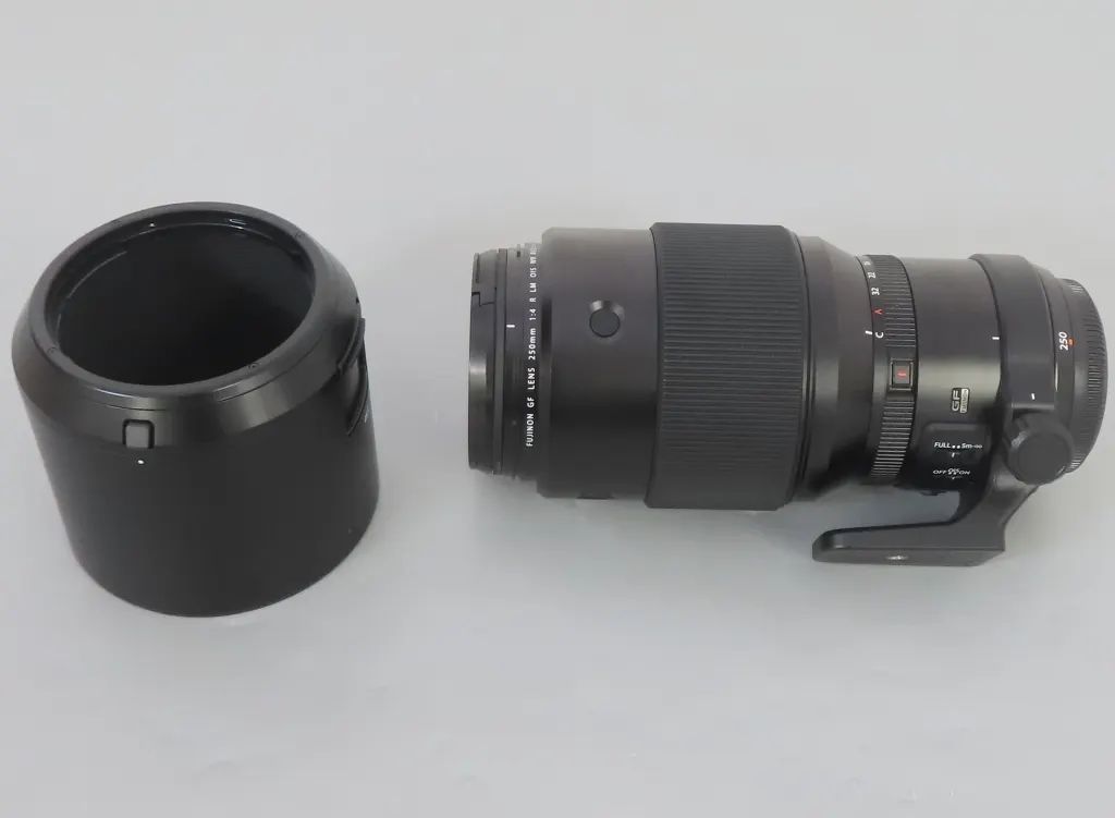 【中古】カメラ 富士フイルム 交換用レンズ GF250mmF4 R LM OIS WR [F GF250MMF4R LM OIS WR]