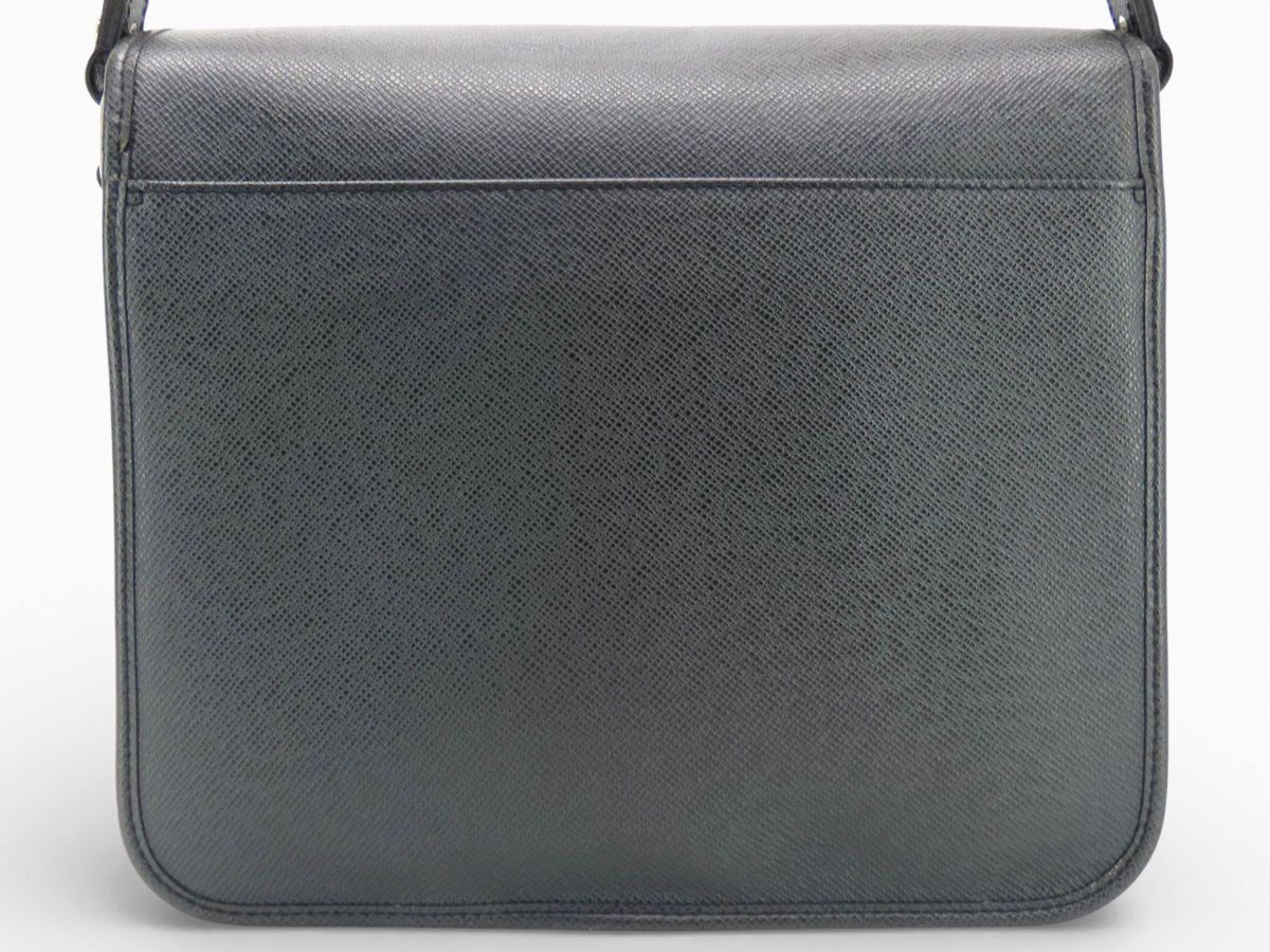 ほぼ新品】ルイヴィトン LOUIS VUITTON タイガ アンドレイ 斜め掛け