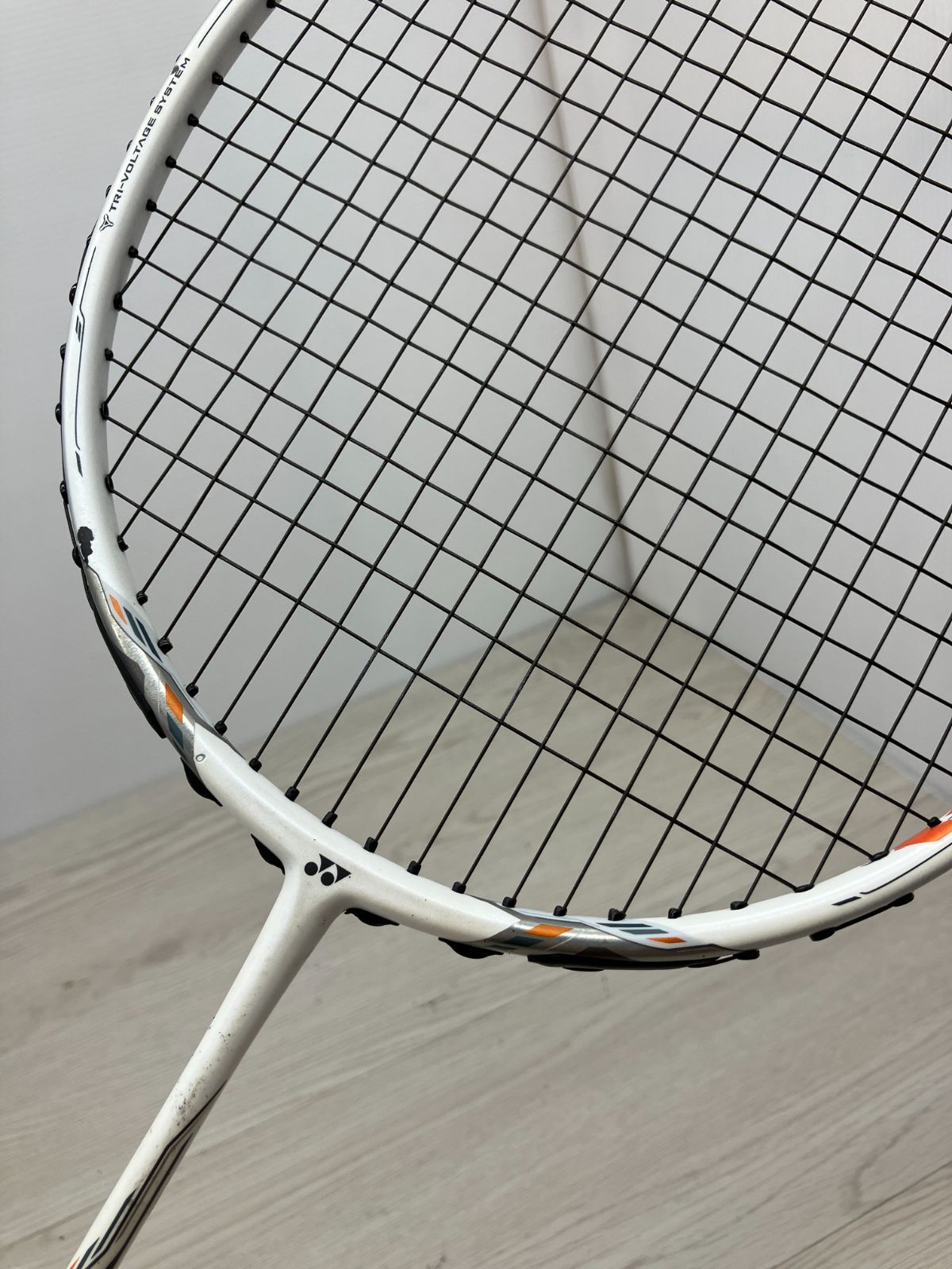 廃番品】YONEX VOLTRIC ボルトリック 70e-tune バドミントンラケット