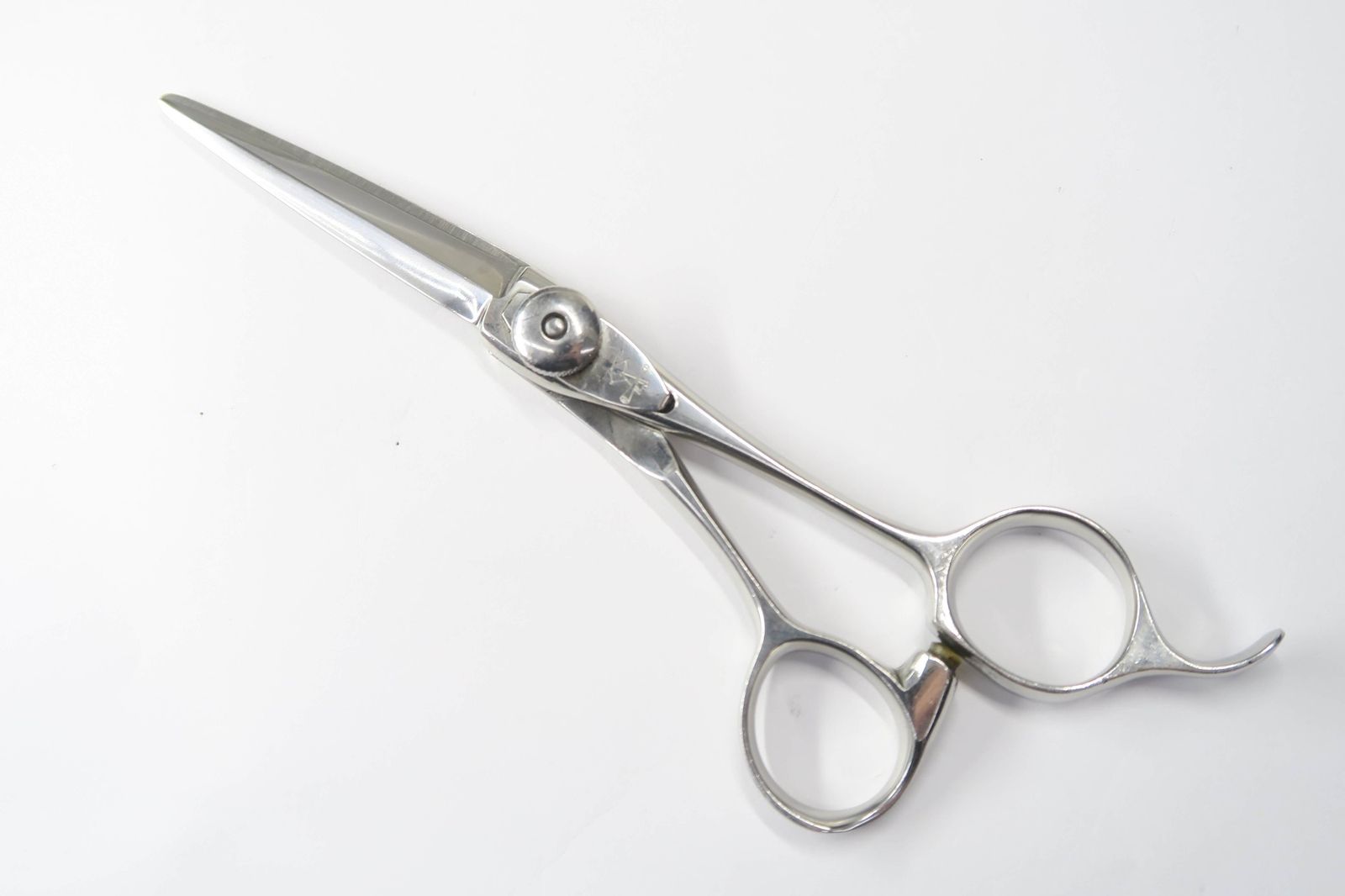 Cランク【ナルトシザー naruto scissors】 シザー 美容師・理容師 5.7インチ 右利き 【中古】:H-11953