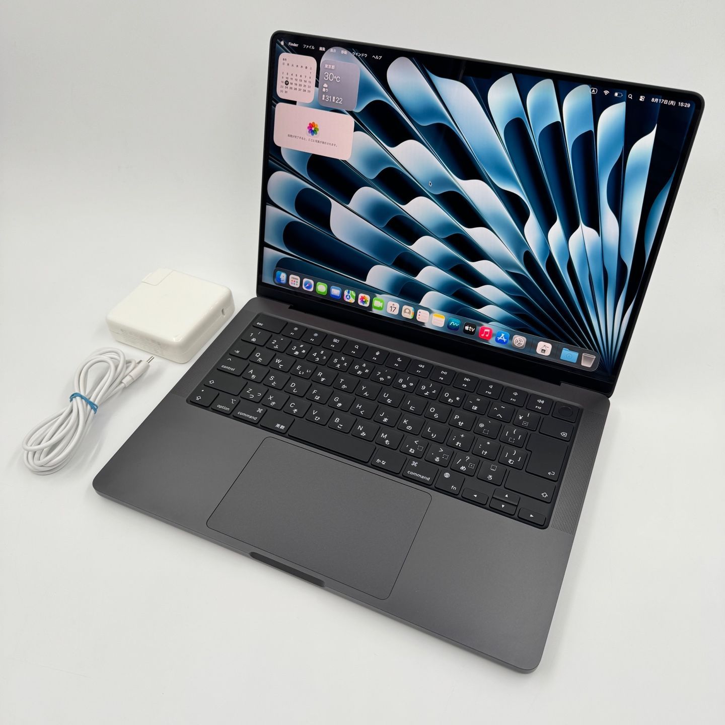 【送料無料】Apple MacBook Pro 14(2024, A3185) M4 Max / RAM 64GB / SSD 2TB / スペースブラック / 充放電回数 : 6 [MC224]