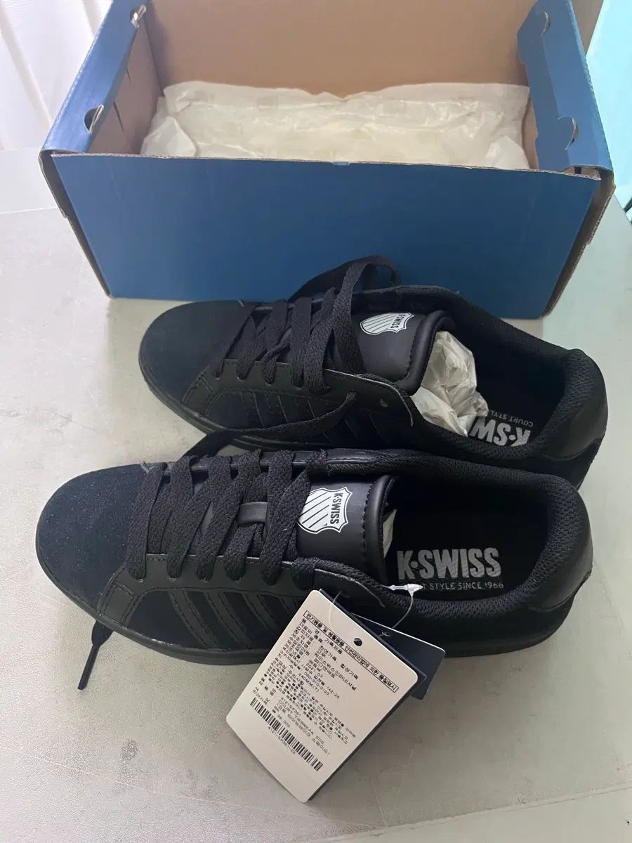 K-SWISS(ケースイス) スニーカー 新品 240mm
