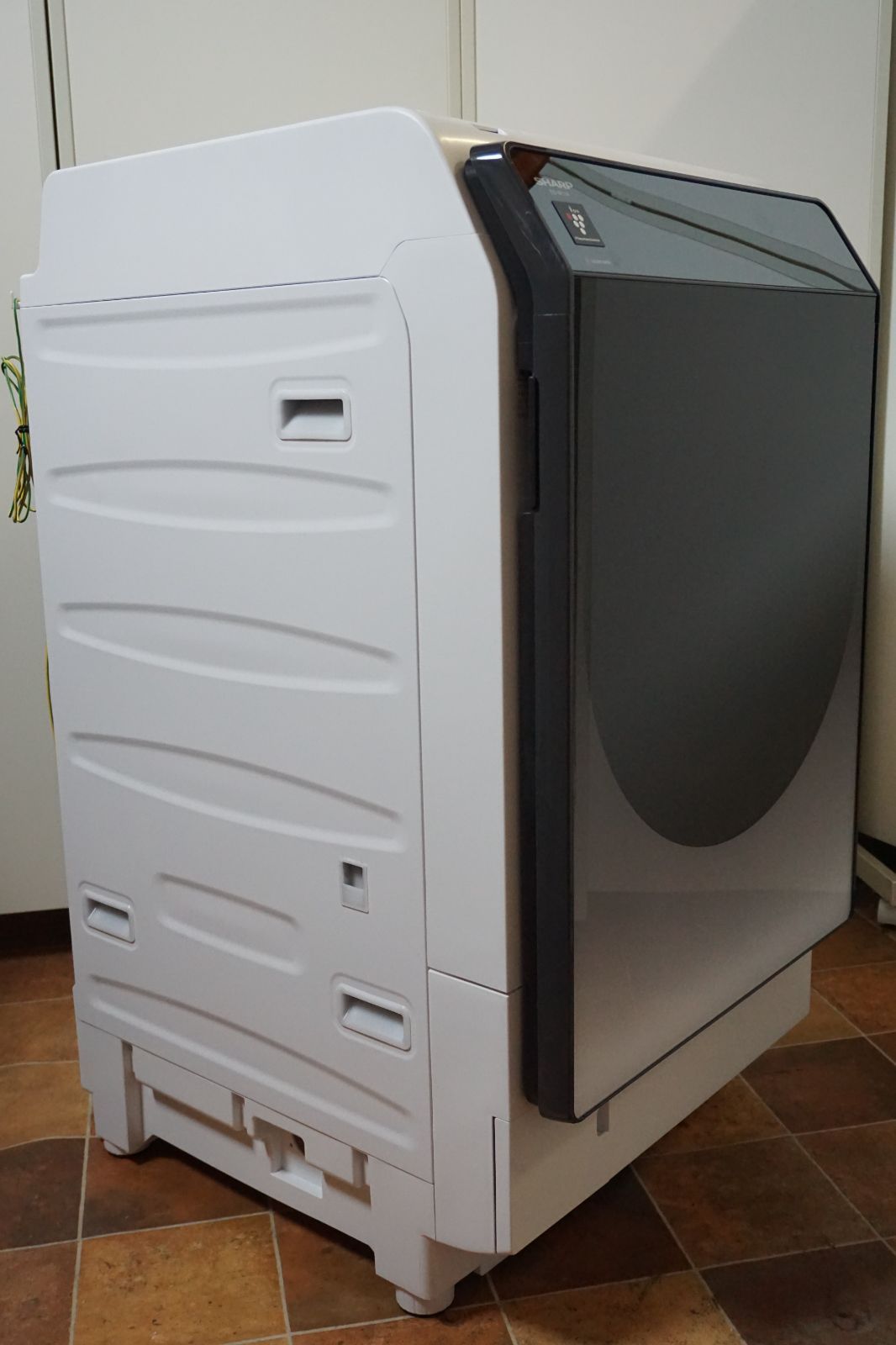 【2021年製】SHARP ES-W114-SR ドラム式洗濯乾燥機 11kg / 6kg 右開き 40,950円