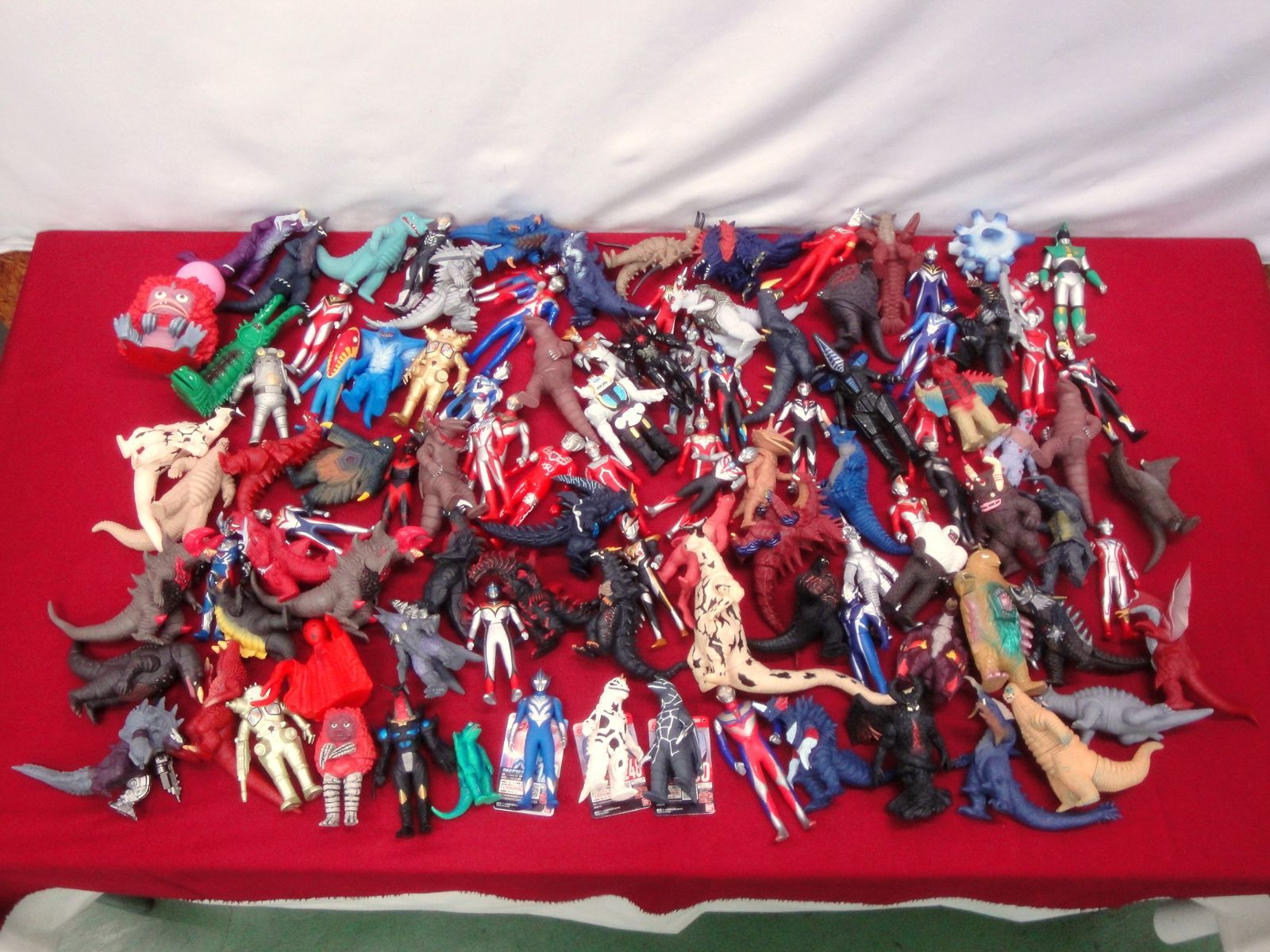 【カメ】ウルトラマン 怪獣 ソフビ フィギュア レッドキング エレキング キングジョー ツインテール ケムラー メトロン星人 他 まとめ 大量 セット 314 10,488円