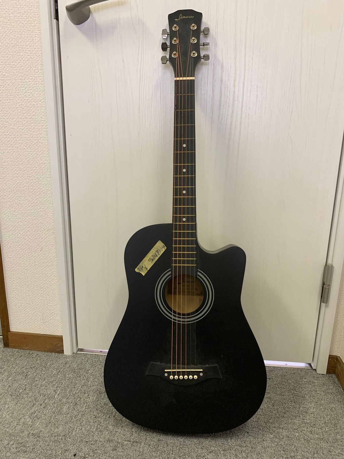 ￥ Jinsea アコースティックギター FT-711 ブラック カッタウェイ【棚無】【3】