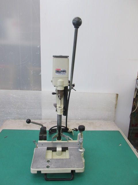 マキタ/Makita 小型カクノミ 7300S 100V(0815BI)7AT-1S