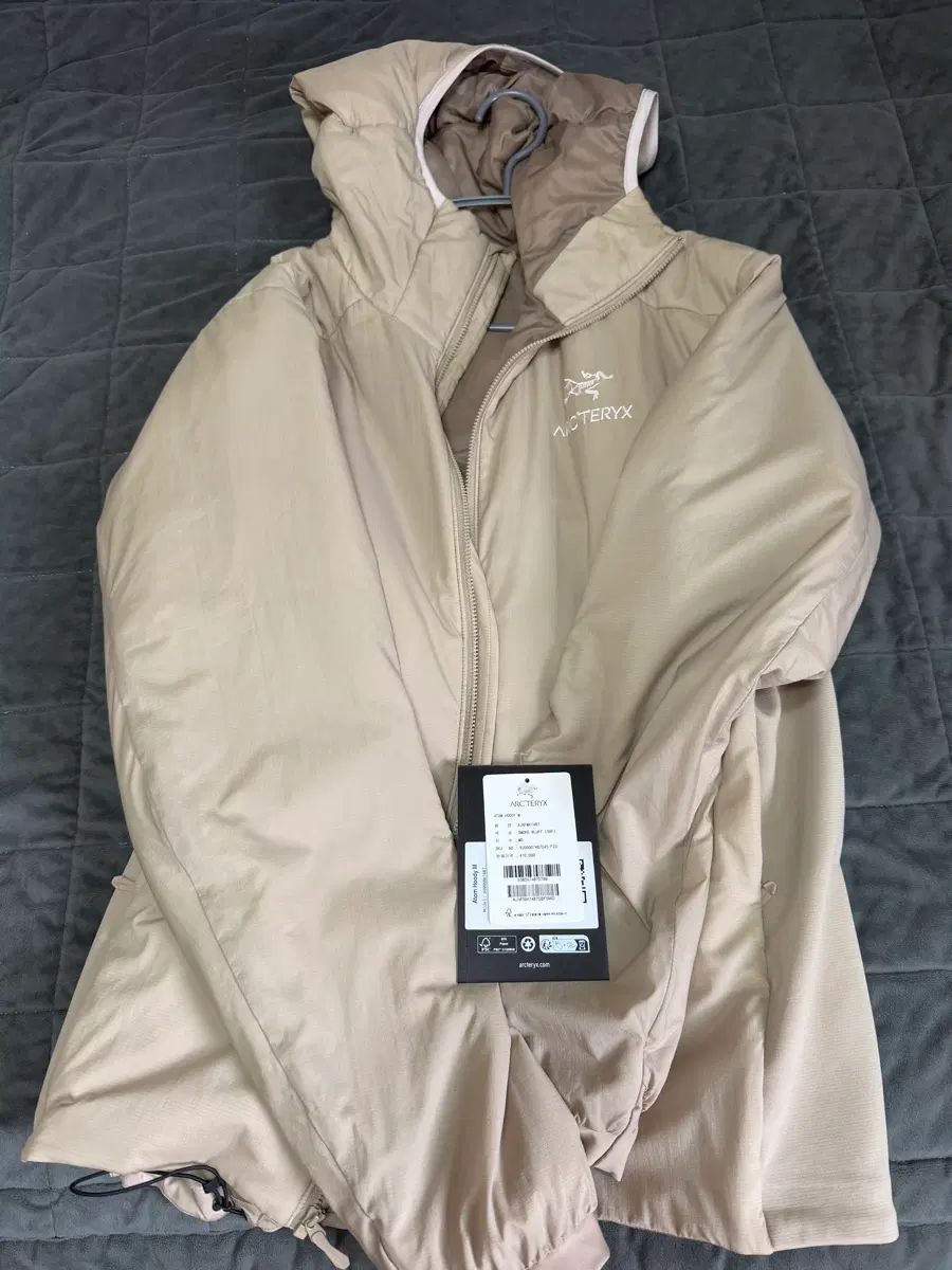ARC'TERYX アークテリクス Atom（アトム）フーディー スモークブラーフ M