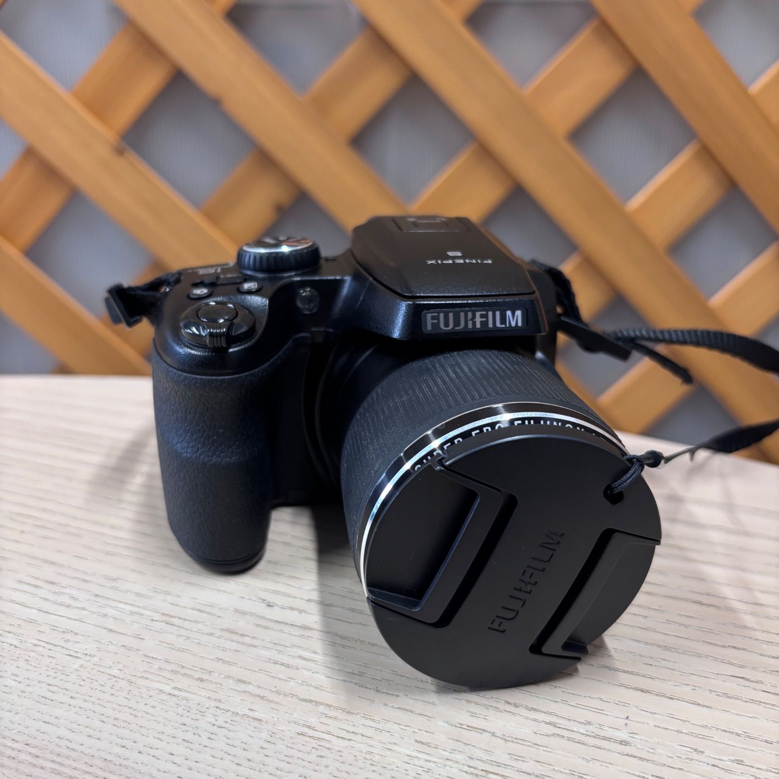 FUJIFILM FinePix S9800 50倍ズーム コンパクトデジタルカメラ 『美品』