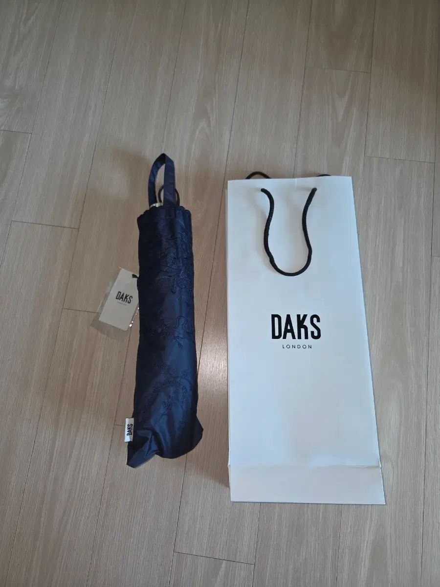 DAKS 日傘