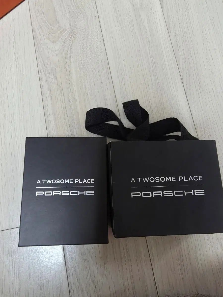 A TWOSOME PLACE ポルシェ コラボ キーホルダー