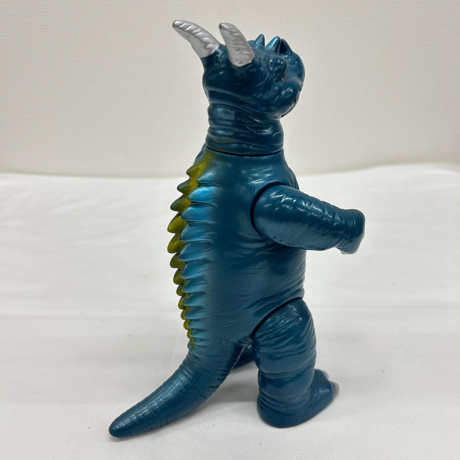 ソフビ パゴス ブルマァク バンダイ 怪獣 ウルトラマンQ 高さ約22.5cm