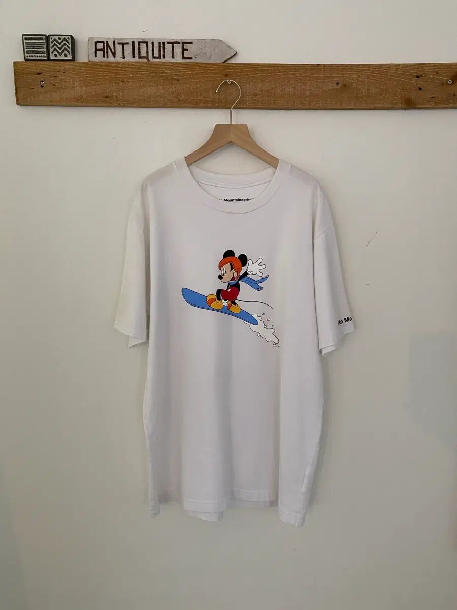 ホワイトマウンテニアリング x ディズニー プリント Tシャツ