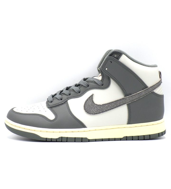 ナイキ NIKE 【 DUNK HIGH RETRO SE Vintage Light Bone and Tumbled Grey DM0582 001 】 ダンクハイ レトロ SE ヴィンテージ ライトボーンアンド タンブルドグレー スニーカー　f32093