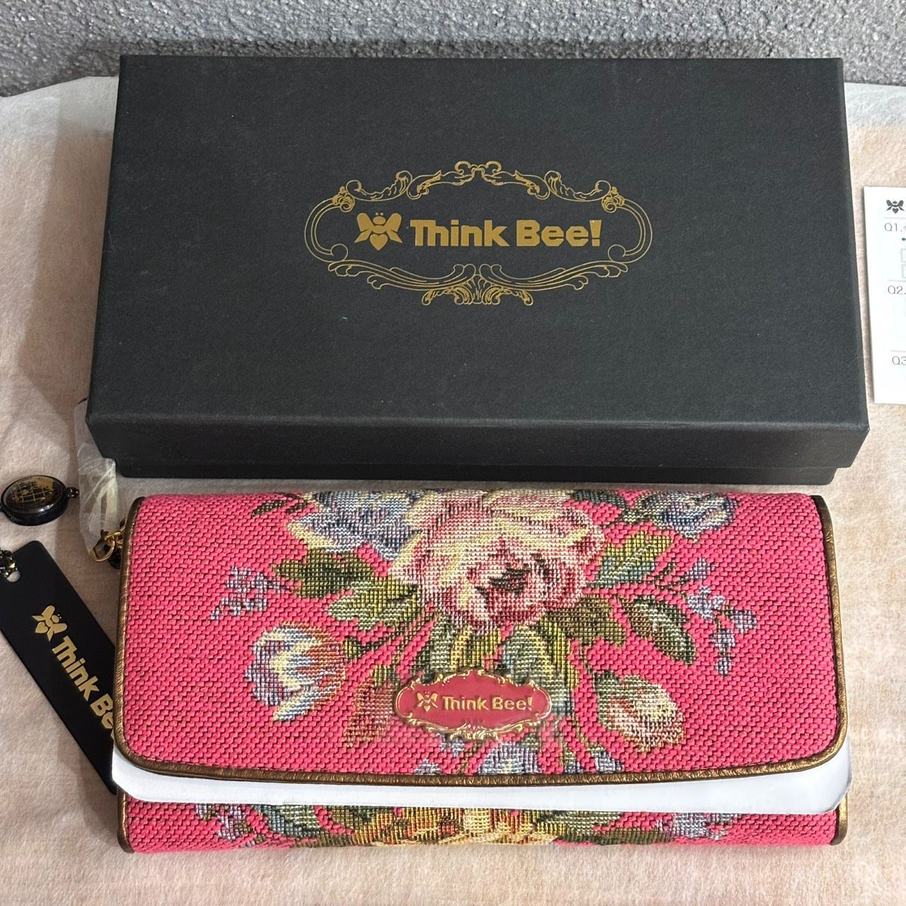 UM267618766　シンクビー ThinkBee　カラー ピンク ローズ 長財布　花柄　バラ　ゴブラン織　A001205 7,700円