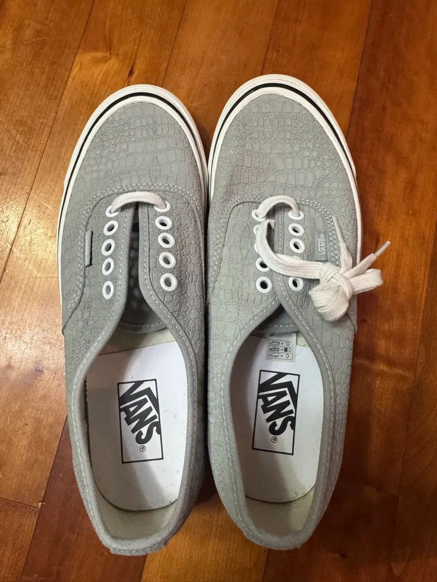 VANS サイズ 270 新品