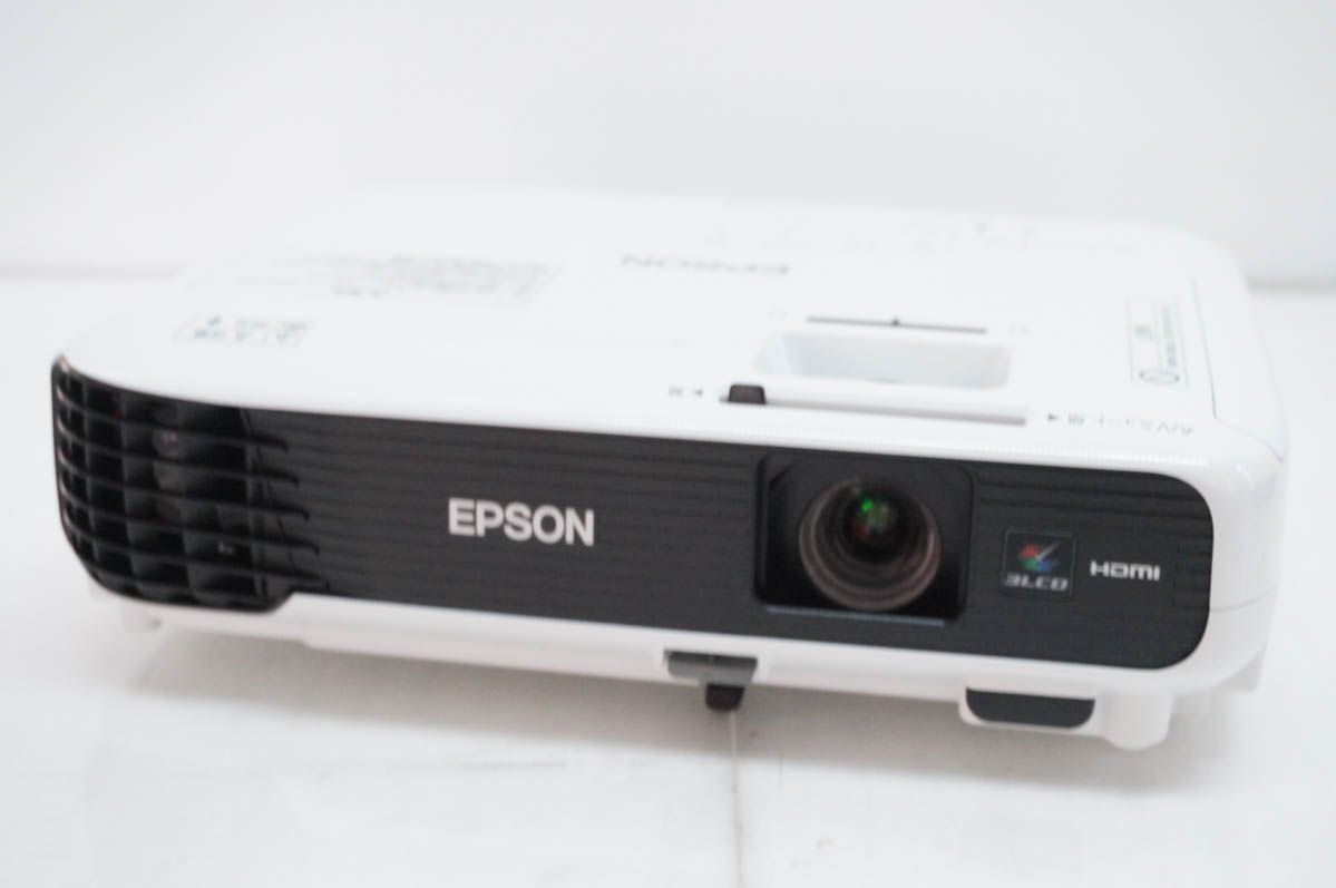 【中古】EPSONエプソン データプロジェクター EB-S04 3000lm