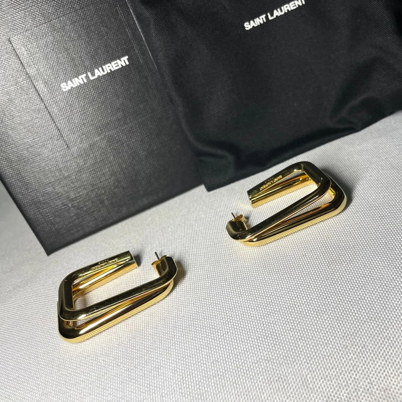 美品 希少 Saint Laurent Paris サンローランパリ YSL 2連スクエア