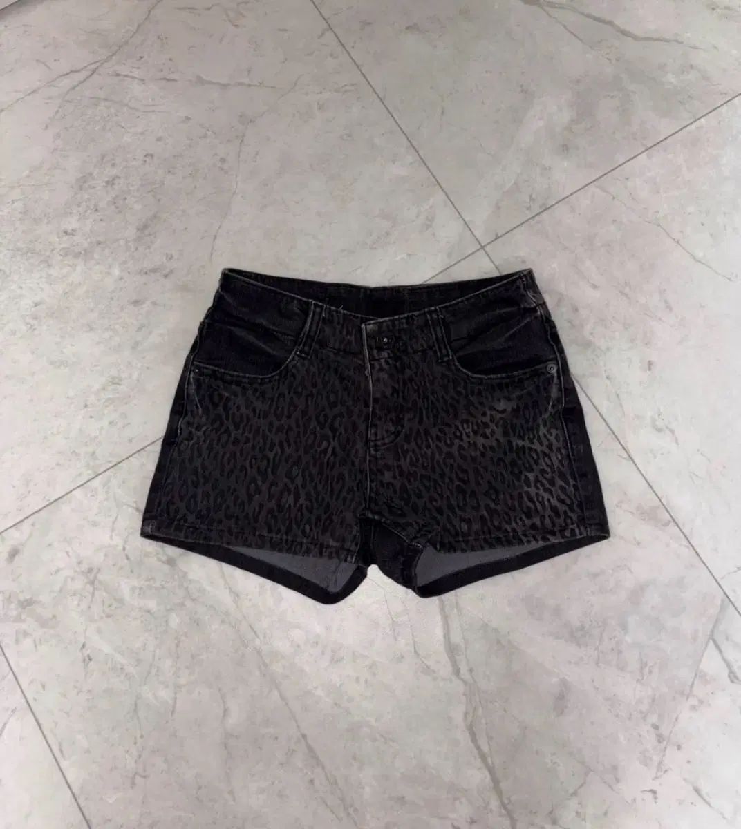 ヴィンテージ ギャル ヒョウ柄 レオパード ショートパンツ