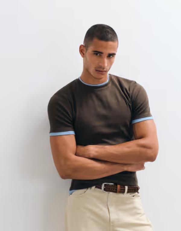 エイソス メンズ トップス Tシャツ コントラスト ASOS DESIGN slim tshirt with contrast rib Demitasse ブラウン