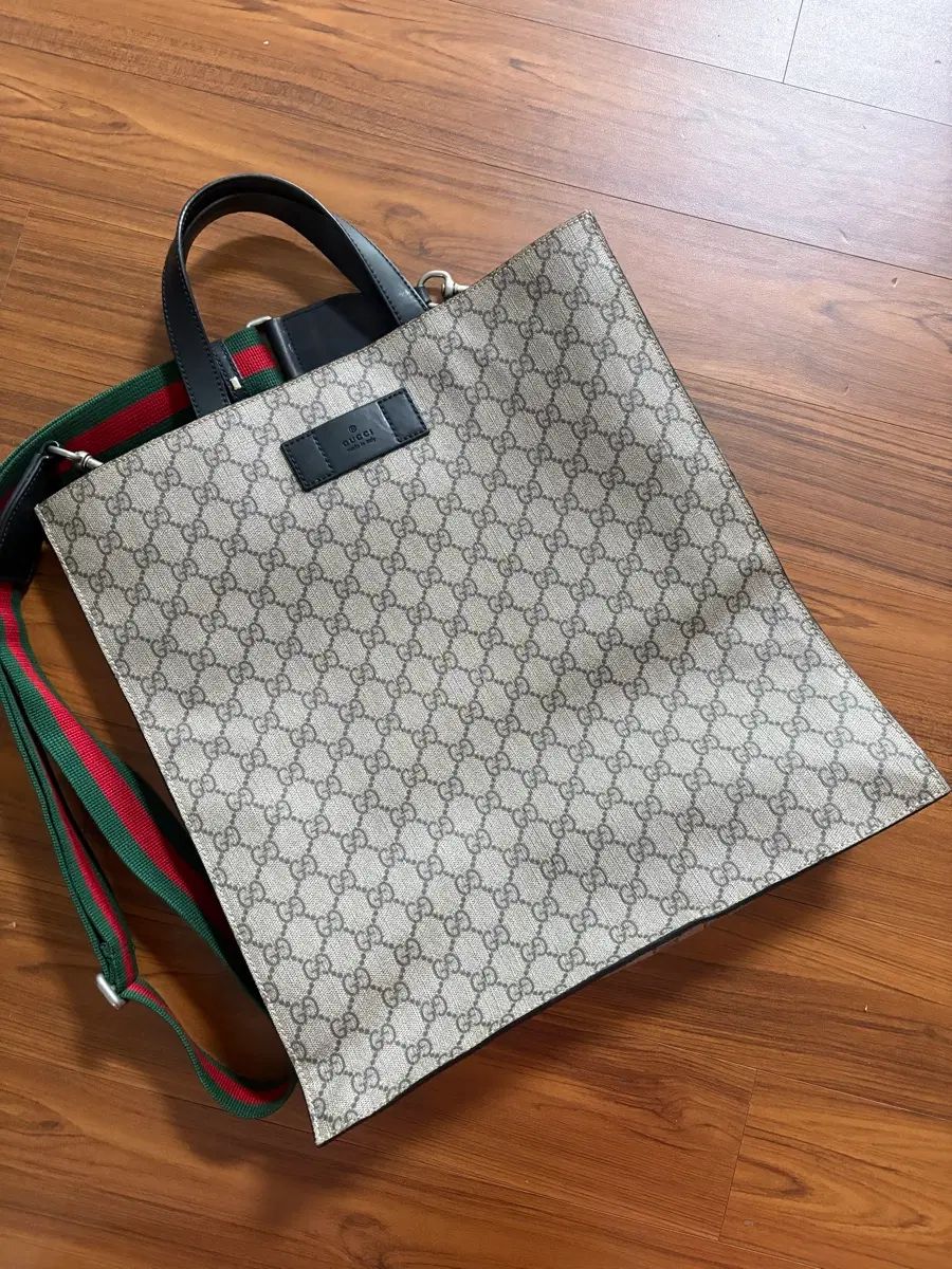 グッチ トートバッグ
