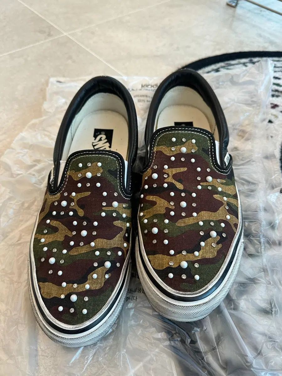 VANS（ヴァンズ） スリッポン カモフラージュ パール 285