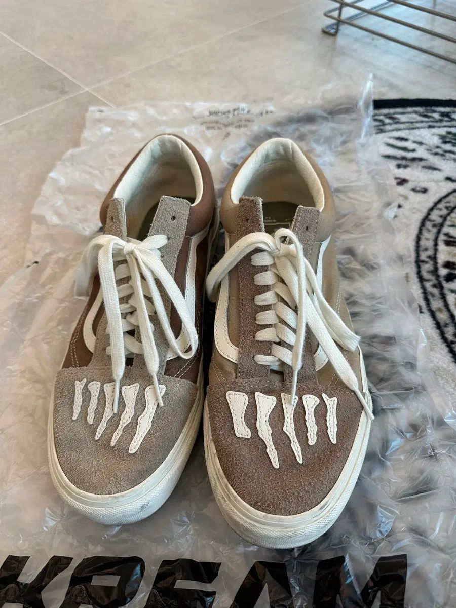 VANS オールドスクール サボタージュ Tシャツ 285 12,195円