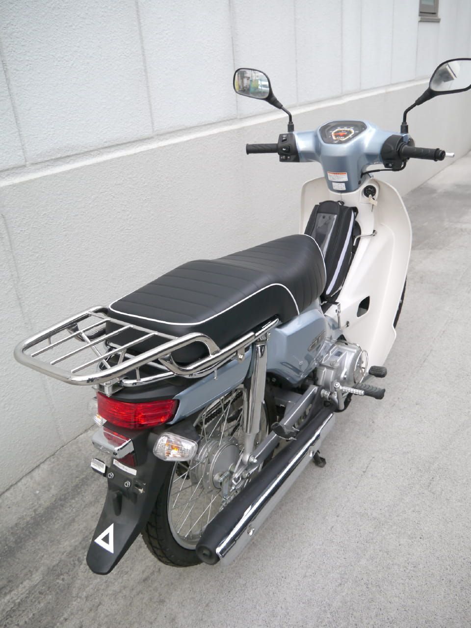 スーパーカブ　ja44 シート　グレー×アイボリー スーパーカブ JA59 JA44 ダブルシート グレー アイボリー クロスカブの