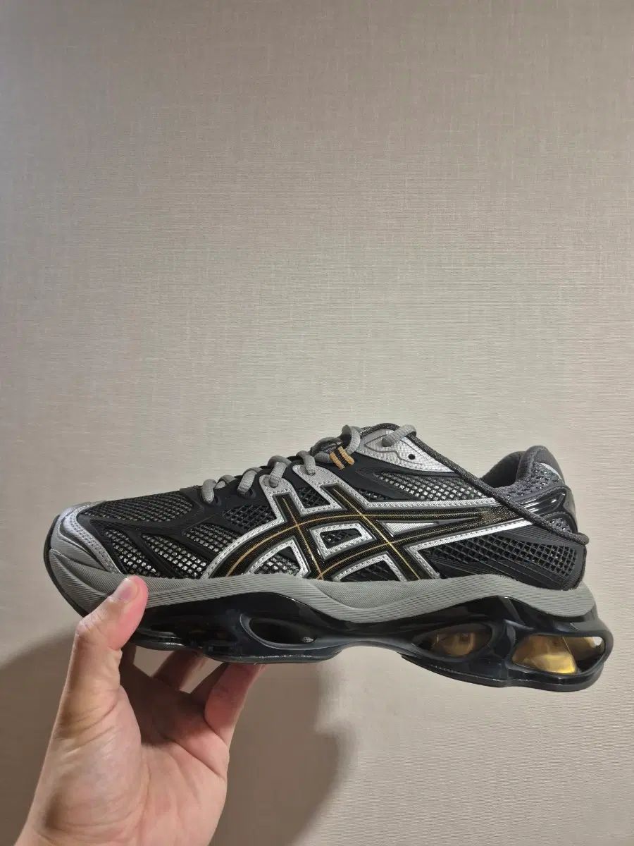 新品/270 asics アシックス ゲル キネティック 2 0 クレー グレー ブラック