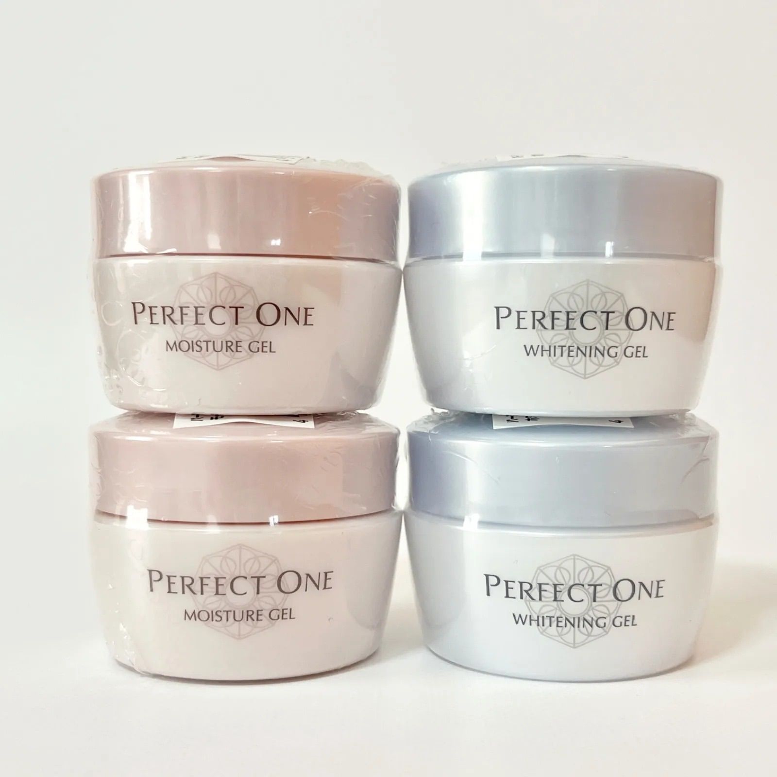 PERFECT ONE モイスチャージェルと ホワイトニングジェルセット
