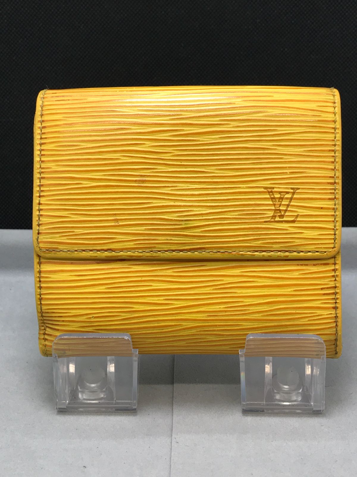 LOUIS VUITTON　ルイヴィトン　三つ折り財布　ポルトモネビエ　カルトクレディ　エピ　タッシリイエロー　3038