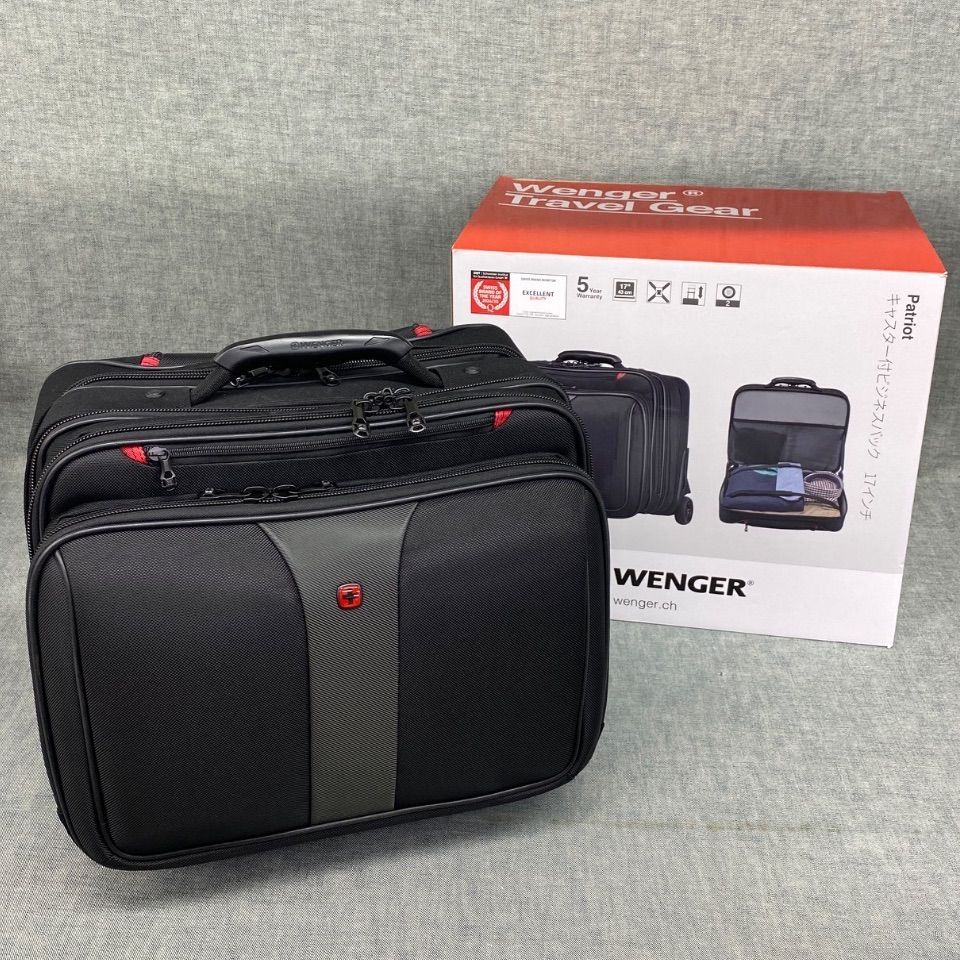 Swiss Patriot キャスター付ビジネスバッグ 17インチ 43cm 約幅42 × 高さ34 × 奥行27cm ブラック 約4kg 展示品使用のためキャスターに僅かなスレと底面に擦り傷あり