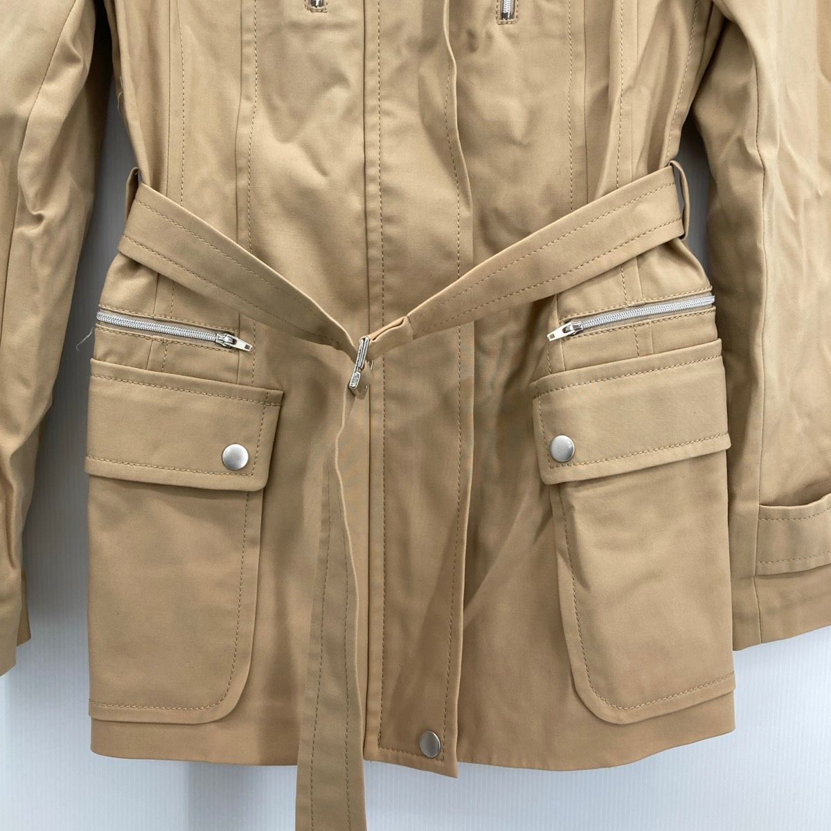 美品 DKNY ダナキャランニューヨーク ジャケット サイズ4 ベージュ系 