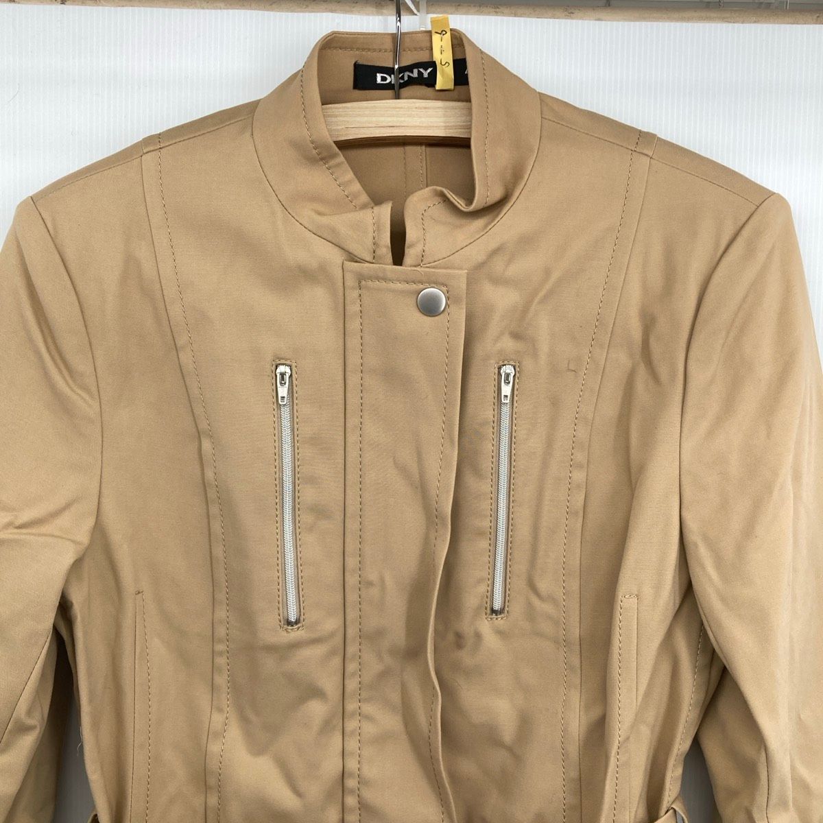 美品 DKNY ダナキャランニューヨーク ジャケット サイズ4 ベージュ系 