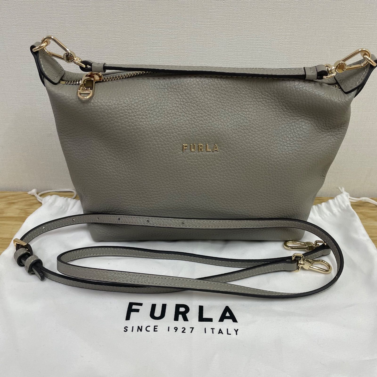□フルラ FURLA 2way ハンドバッグ ショルダーバッグ A26-2263 - メルカリ