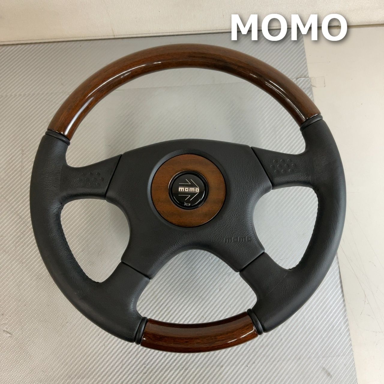 ステアリング MOMO ウッド＆レザーコンビステアリング