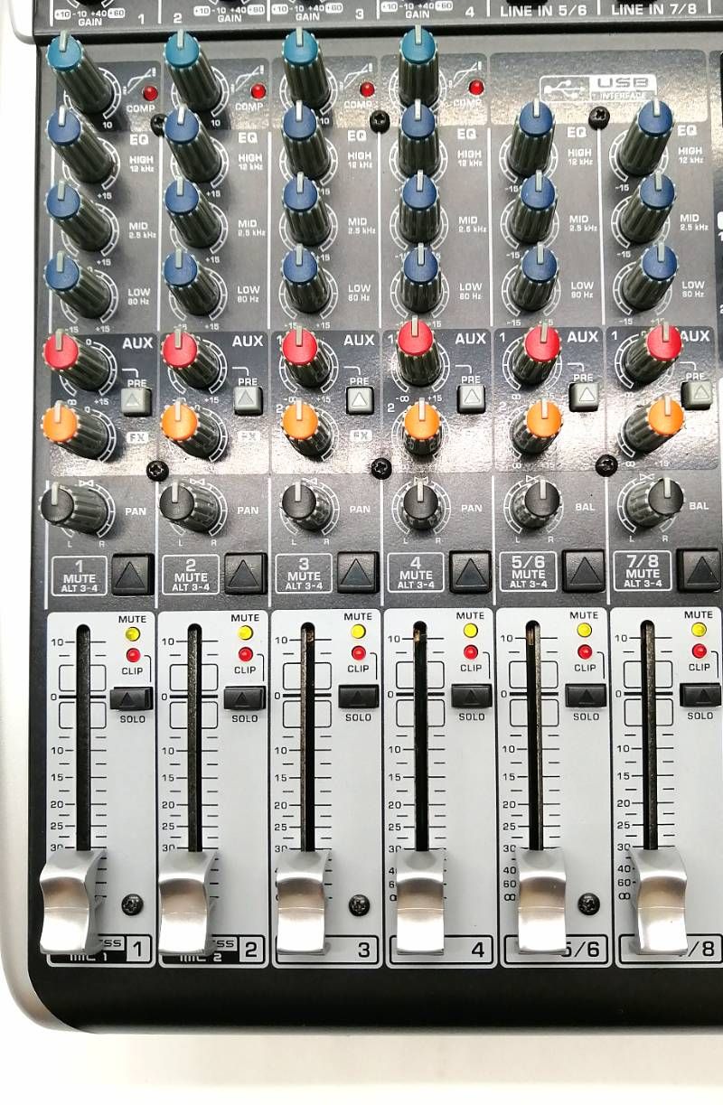 BEHRINGER XENYX QX1204USB アナログミキサー - メルカリ