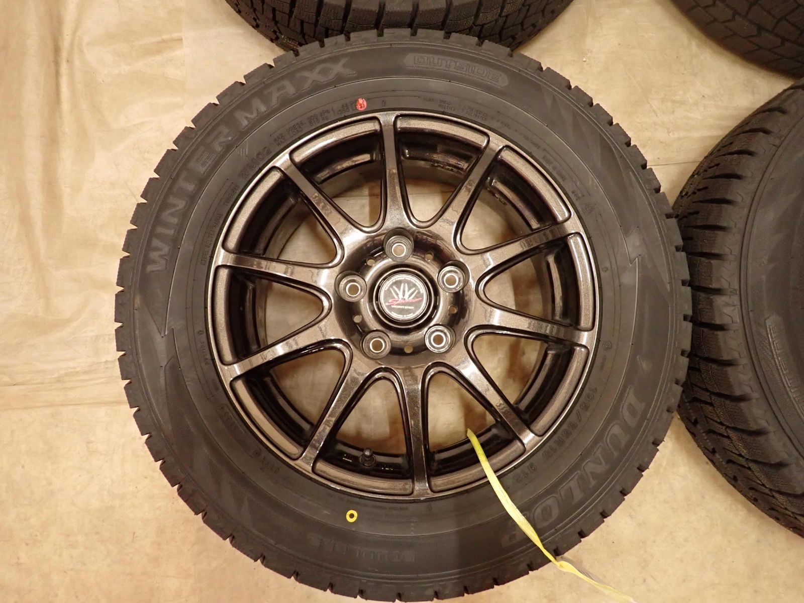 冬 新品 2025年製 4本SET 会社宛送料無料 195/65R15×6J 91S ダンロップ