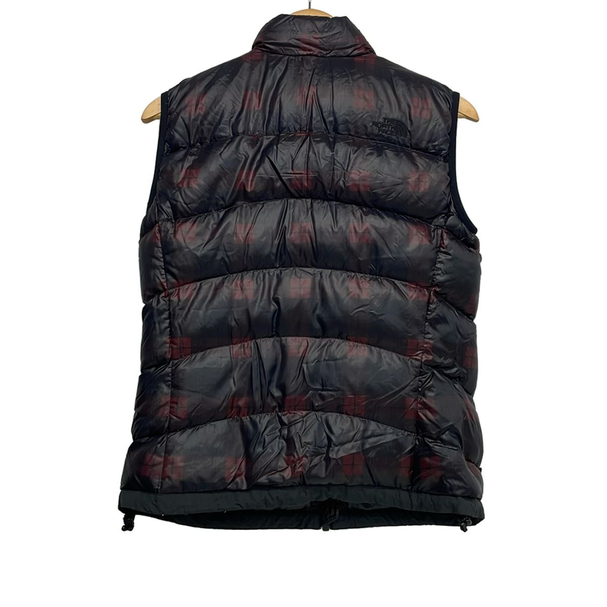 美品✨ THE NORTH FACE ダウンベスト L チェック柄 黒 赤 THE NORTH FACE(ノースフェイス) ダウンベスト サイズL レディース美品