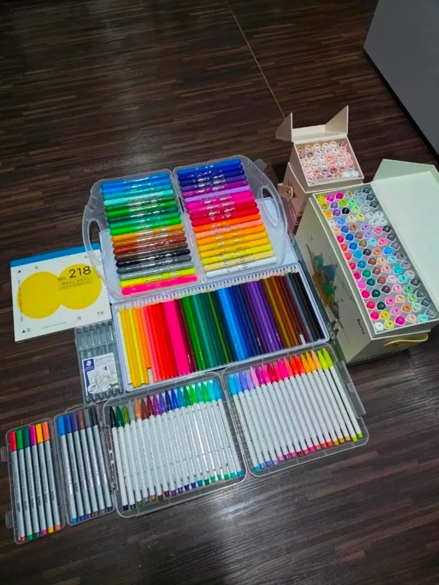 美術用品まとめ売り