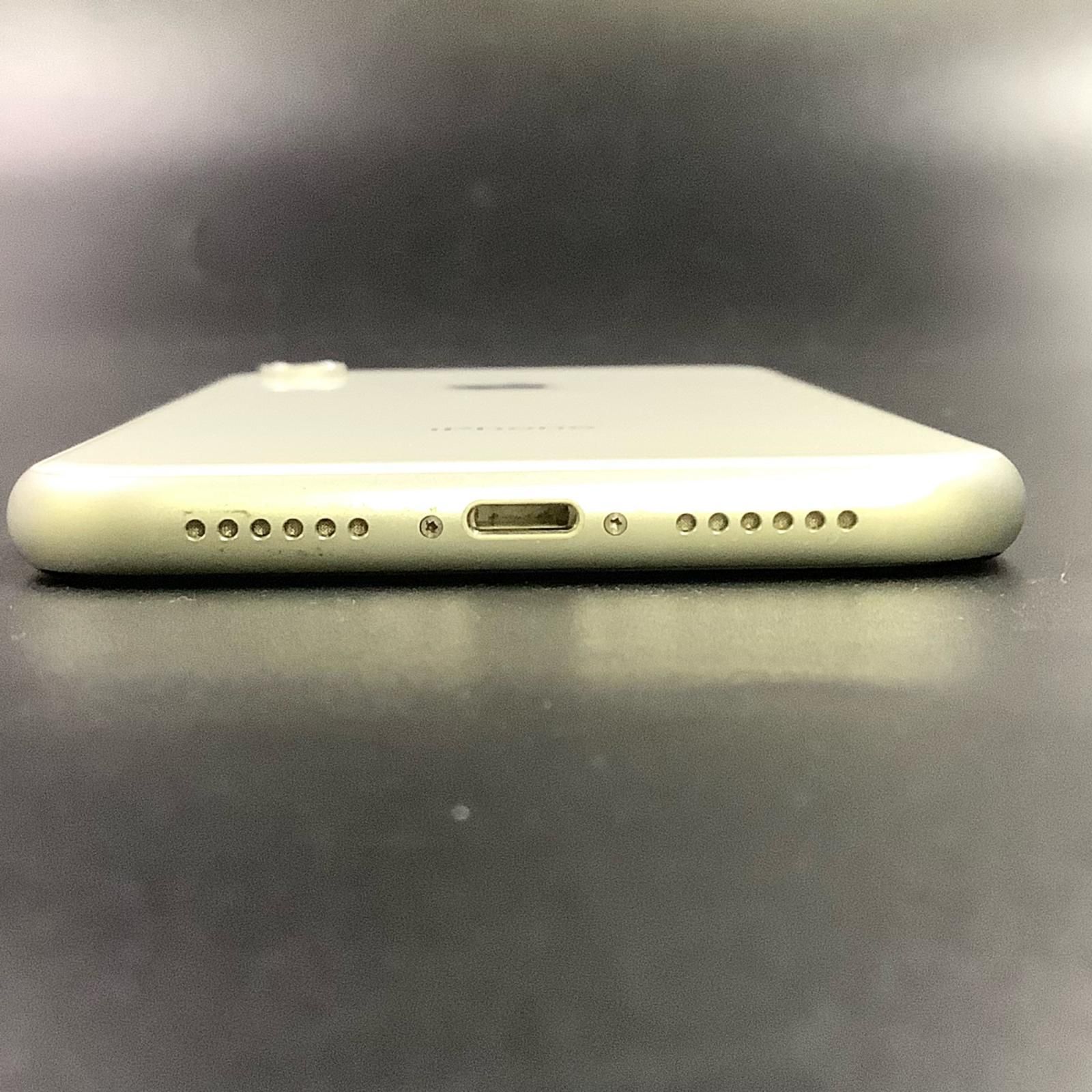 iPhone XR 64GB ホワイト SIMフリー【訳あり】 - メルカリ