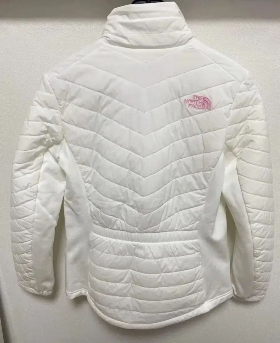 THE NORTH FACE ザノースフェイス レディース ダウン 白
