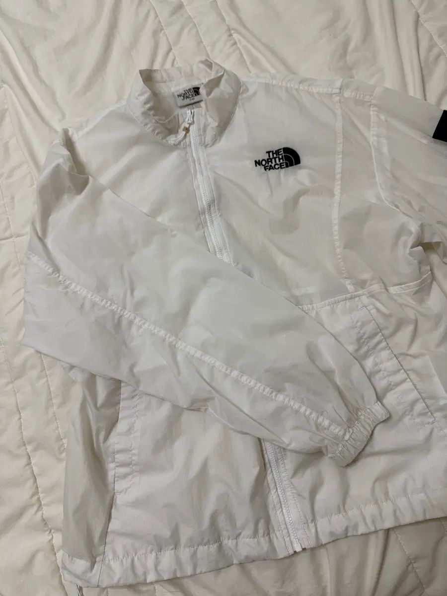 THE NORTH FACE ザノースフェイス ウィンドブレーカー