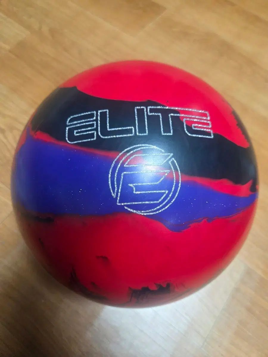 エリート 中古ボーリングボール 6,418円