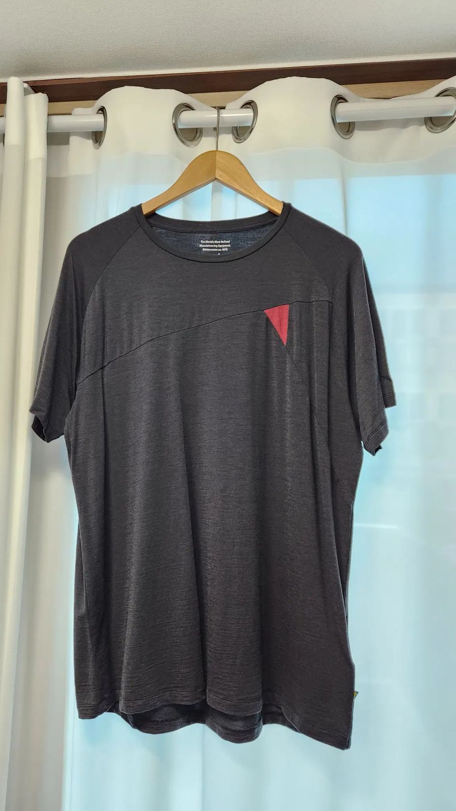 L クレッタルムーセン(クレッタルムーセン) ファフネ 機能性 Tシャツ 出品