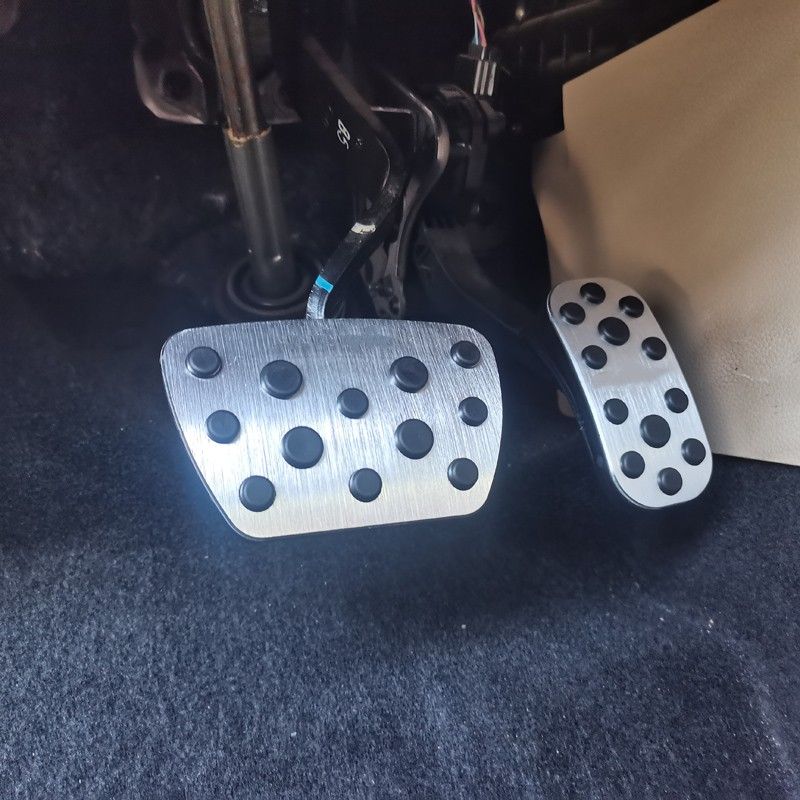 トヨタランドクルーザー LC300/LC250 2024 アクセル・ブレーキペダルカバー アルミ合金製