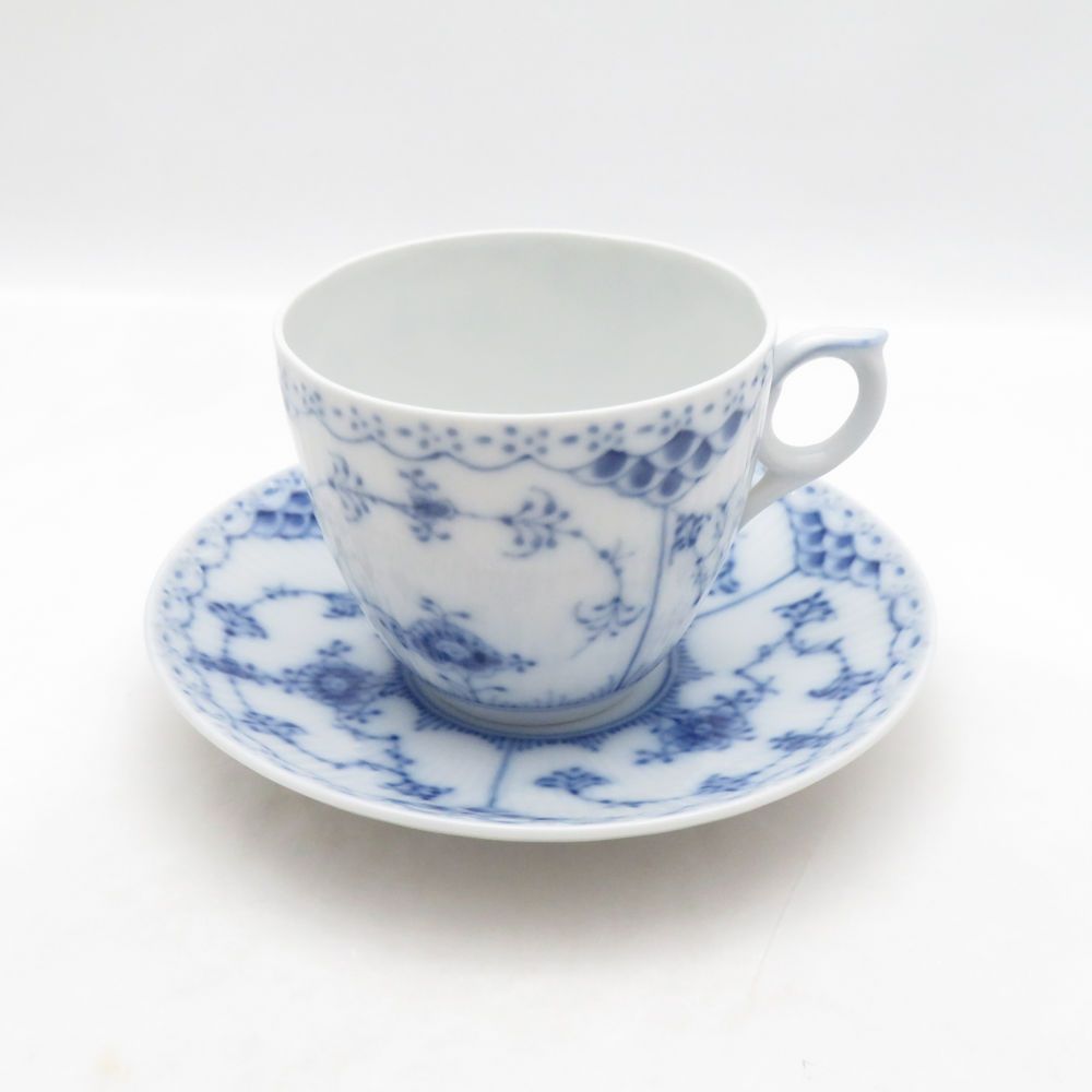 美品 ROYAL COPENHAGEN ロイヤルコペンハーゲン ブルーフルーテッドハーフレース コーヒーカップ＆ソーサー 珈琲 SO4513C2